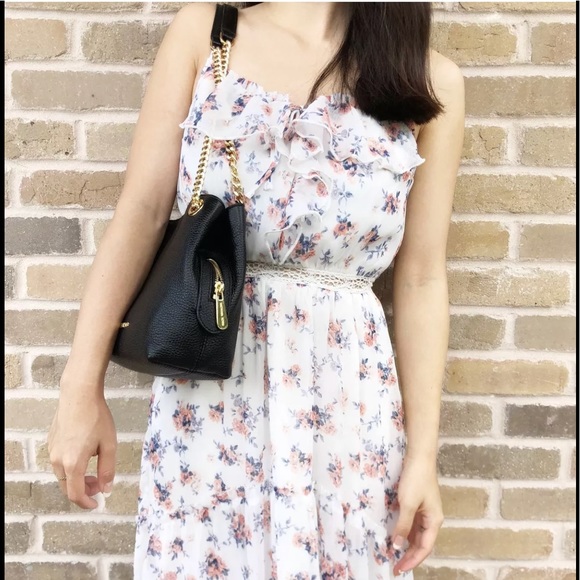 Gaby’sBags👜💕-Michael Kors Medium Messenger Bag - Picture 4 of 7